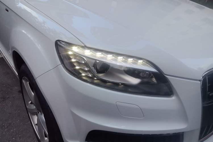Used Audi Q7 2014 35 TFSI Sport Edition Right Front Headlight