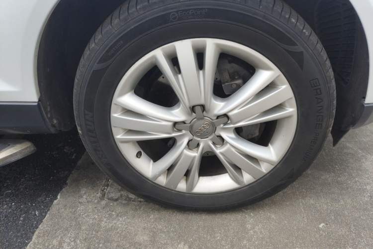 Used Audi Q7 2014 35 TFSI Ambition Edition Right Front Wheel Hub