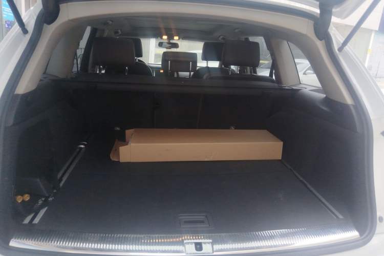Used Audi Q7 2014 35 TFSI Ambition Edition Trunk
