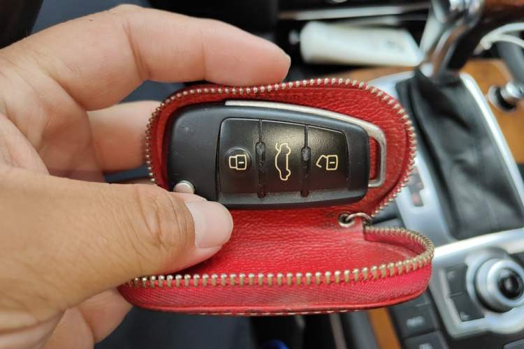Used Audi Q7 2014 35 TFSI Off-road Model Vehicle Key