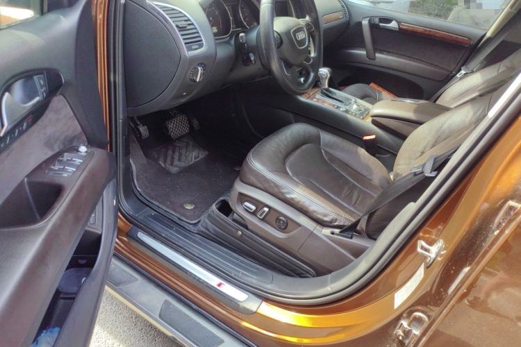 Used Audi Q7 2014 35 TFSI Sport Edition Driver Seat