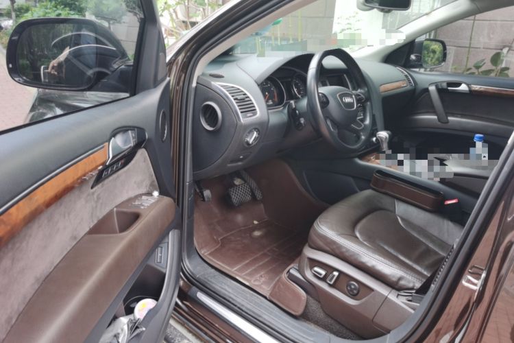 Used Audi Q7 2014 35 TFSI Ambition Edition Driver Seat