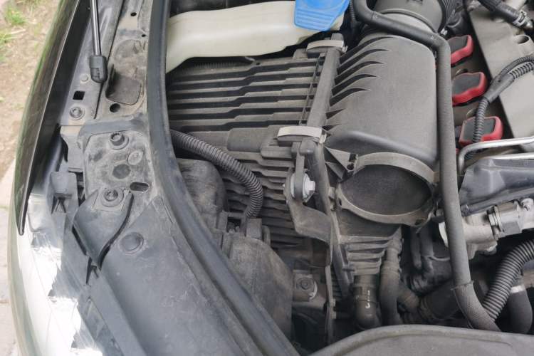 Used Audi Q7 2014 35 TFSI Ambition Edition Engine Bay Right