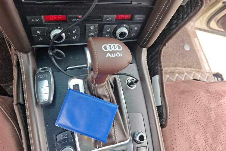 Used Audi Q7 2014 35 TFSI Exclusive Edition Gear Lever