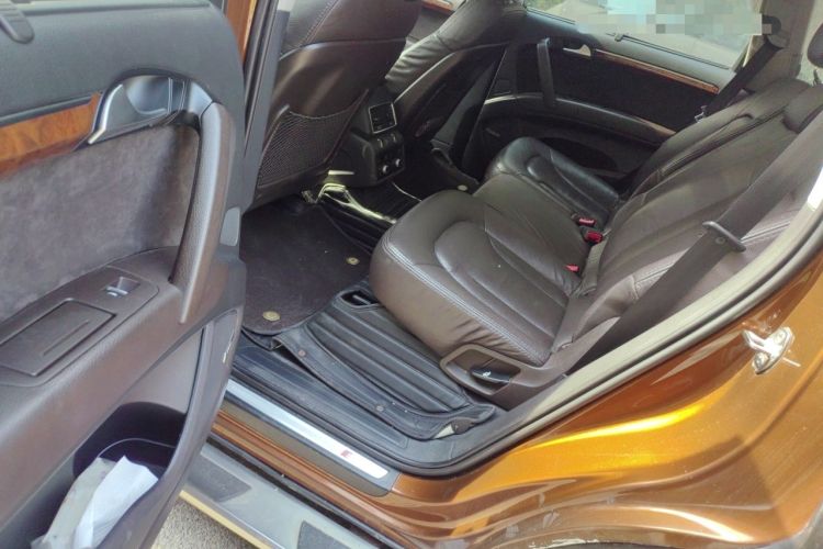 Used Audi Q7 2014 35 TFSI Sport Edition Left Rear Seat