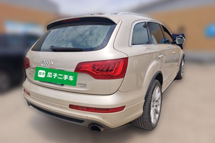 Used Audi Q7 2014 35 TFSI Exclusive Edition Rear Right 45 Deg