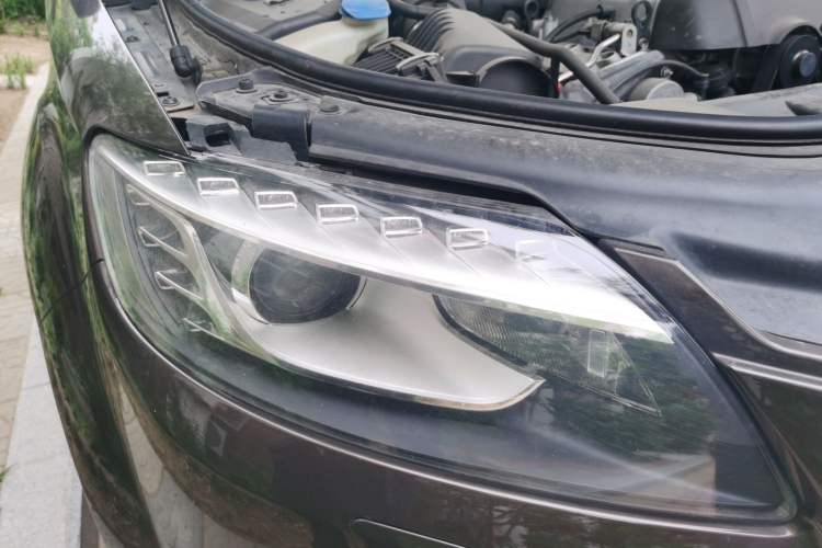 Used Audi Q7 2014 35 TFSI Ambition Edition Right Front Headlight