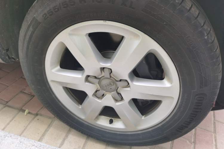 Used Audi Q7 2014 35 TFSI Ambition Edition Right Front Wheel Hub