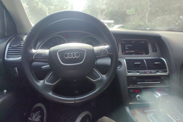 Used Audi Q7 2014 35 TFSI Sport Edition Steering Wheel