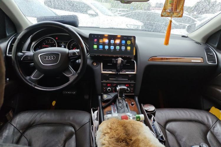 Used Audi Q7 2015 35 TFSI Ambition Edition Center Console