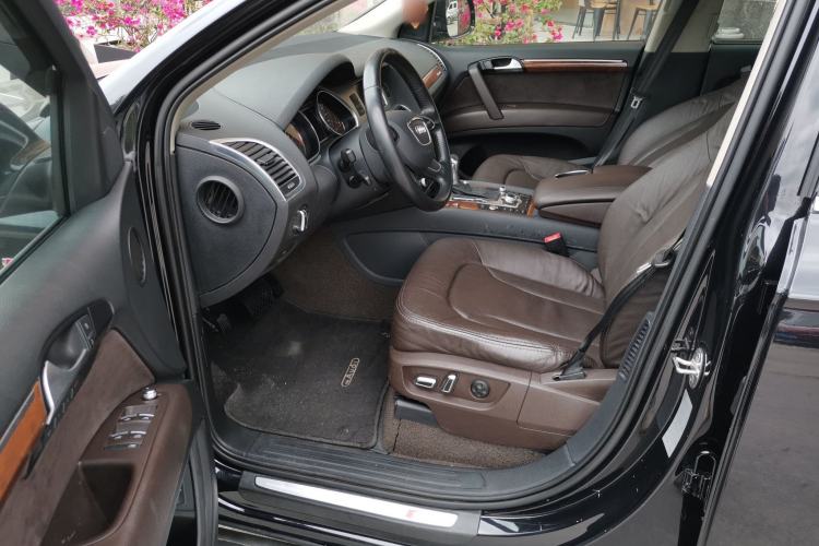 Used Audi Q7 2015 35 TFSI Ambition Edition Driver Seat