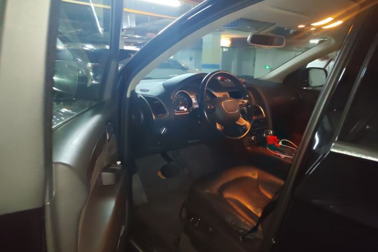 Used Audi Q7 2015 35 TFSI Ambition Edition Driver Seat