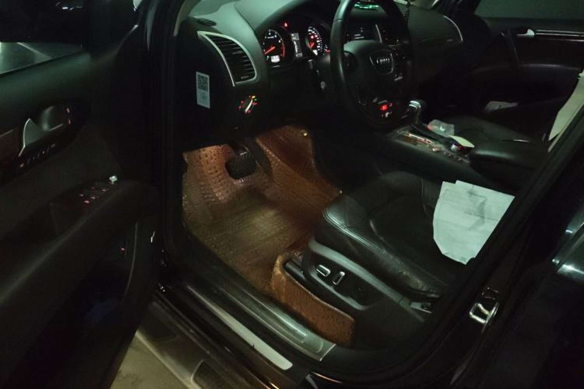 Used Audi Q7 2015 40 TFSI Collector's Edition Driver Seat