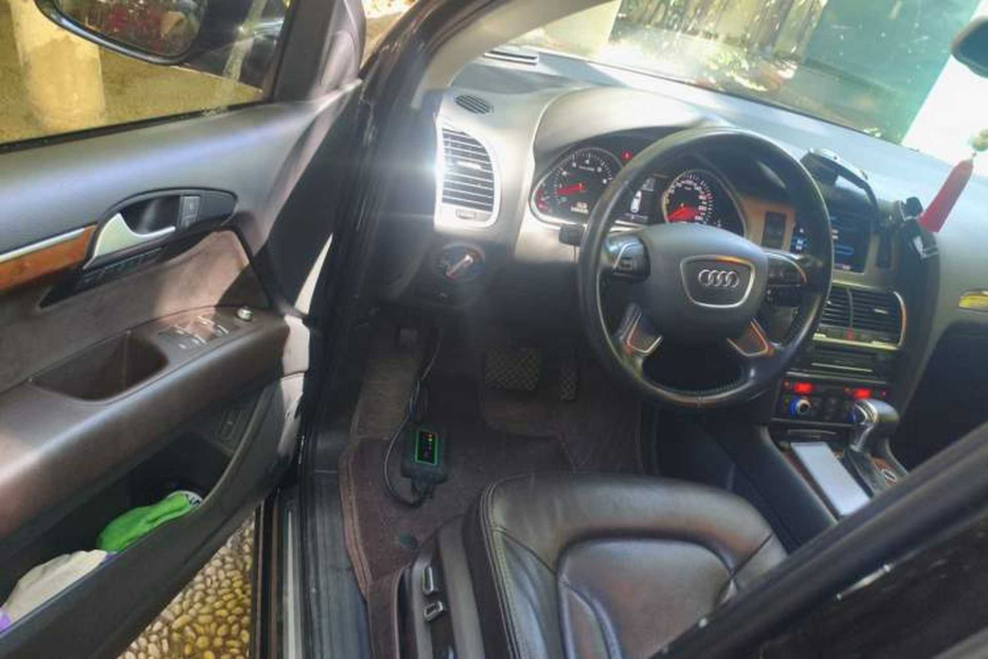 Used Audi Q7 2015 40 TFSI Collector's Edition Driver Seat
