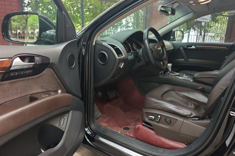 Used Audi Q7 2015 35 TFSI Ambition Edition Driver Seat