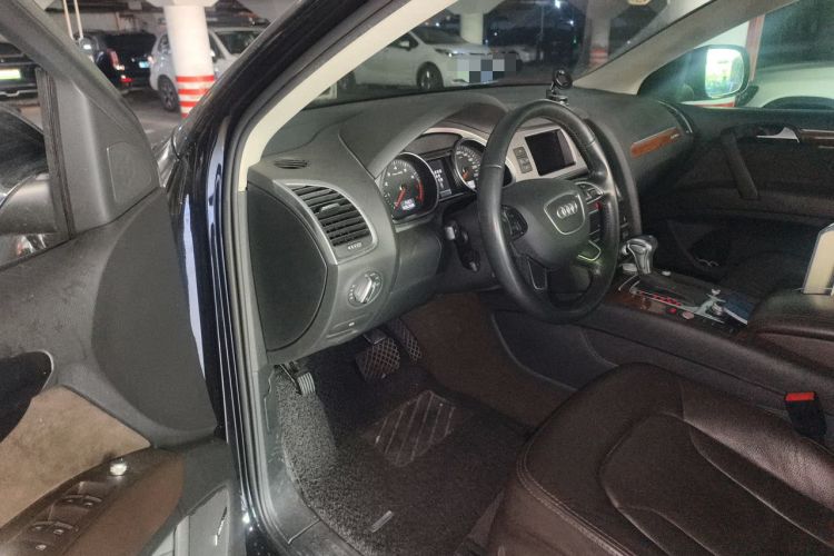 Used Audi Q7 2015 35 TFSI Ambition Edition Driver Seat
