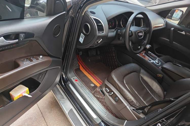 Used Audi Q7 2015 35 TFSI Ambition Edition Driver Seat
