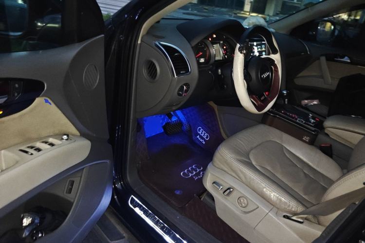 Used Audi Q7 2015 35 TFSI Ambition Edition Driver Seat
