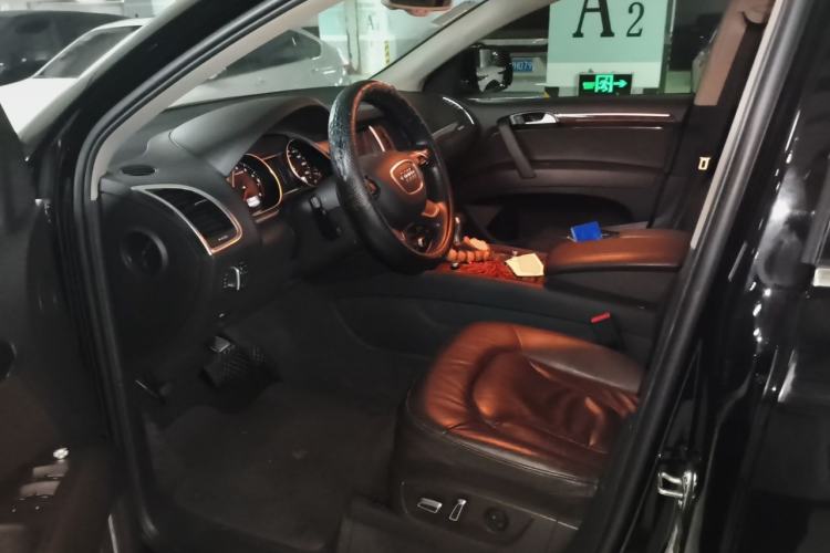 Used Audi Q7 2015 35 TFSI Ambition Edition Driver Seat