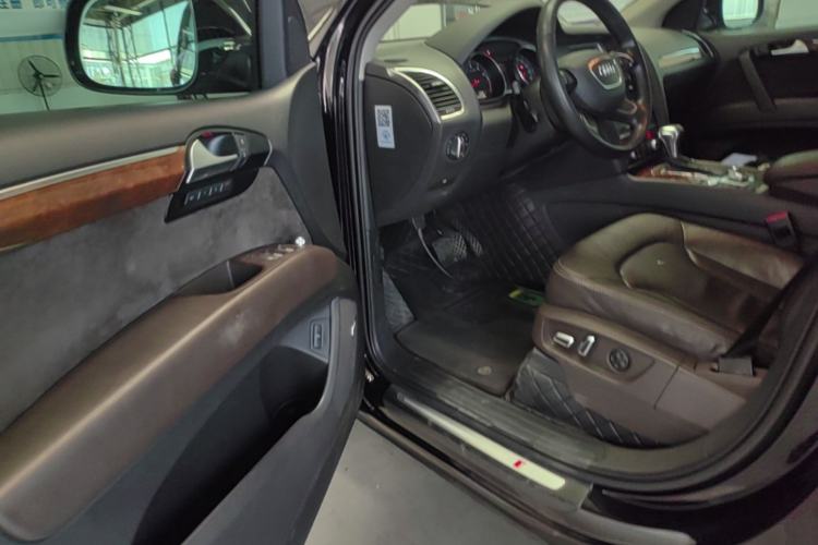 Used Audi Q7 2015 35 TFSI Sport Edition Driver Seat