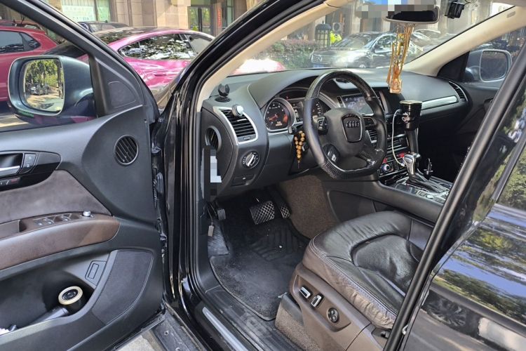Used Audi Q7 2015 35 TFSI Ambition Edition Driver Seat