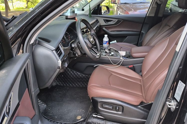 Used Audi Q7  Driver Seat