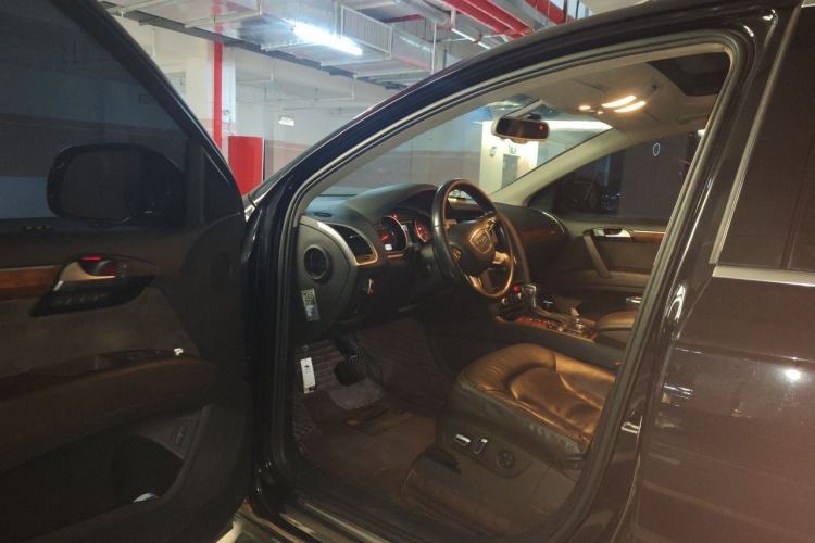 Used Audi Q7 2015 35 TFSI Ambition Edition Driver Seat