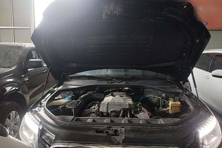 Used Audi Q7 2015 35 TFSI Ambition Edition Engine Bay