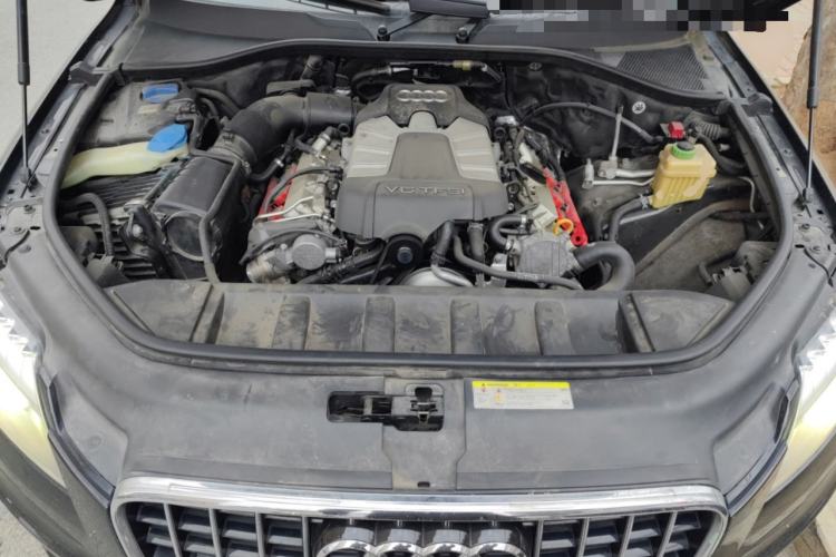 Used Audi Q7 2015 35 TFSI Sport Edition Engine Bay