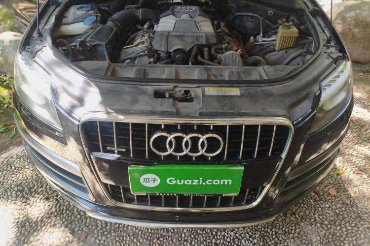 Used Audi Q7 2015 40 TFSI Collector's Edition Engine Bay