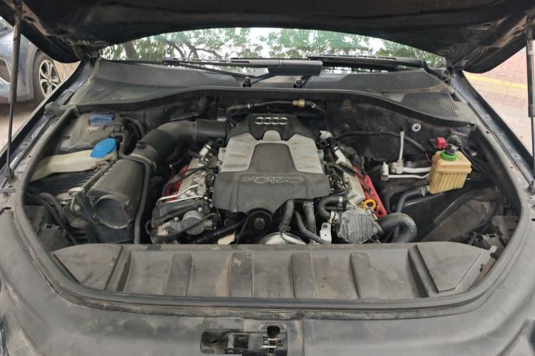 Used Audi Q7 2015 35 TFSI Ambition Edition Engine Bay