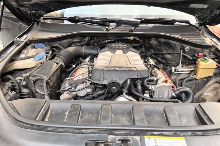 Used Audi Q7 2015 35 TFSI Ambition Edition Engine Bay