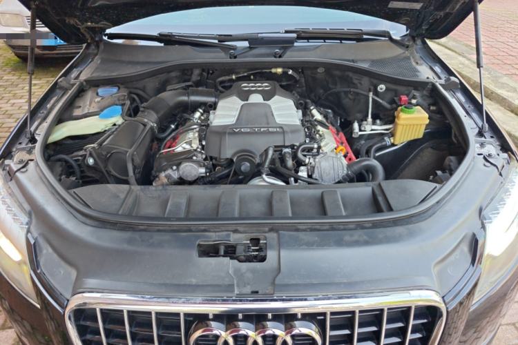 Used Audi Q7 2015 35 TFSI Ambition Edition Engine Bay