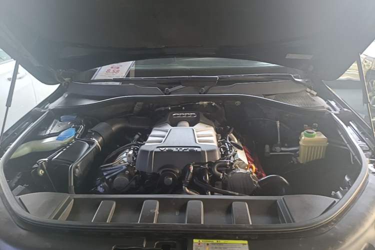 Used Audi Q7 2015 35 TFSI Ambition Edition Engine Bay