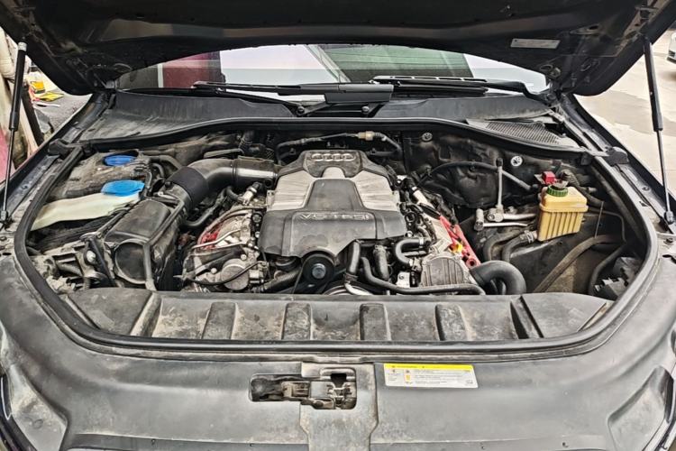 Used Audi Q7 2015 35 TFSI Ambition Edition Engine Bay