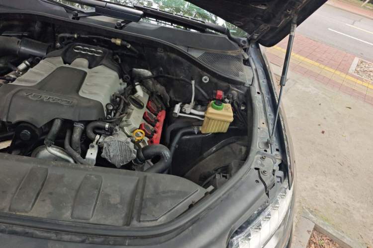 Used Audi Q7 2015 35 TFSI Ambition Edition Engine Bay Left