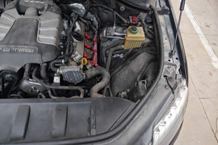 Used Audi Q7 2015 35 TFSI Ambition Edition Engine Bay Left
