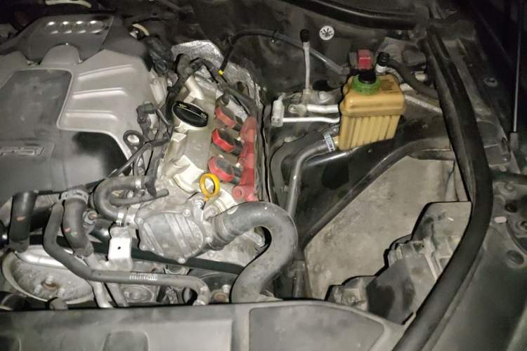 Used Audi Q7 2015 35 TFSI Ambition Edition Engine Bay Left