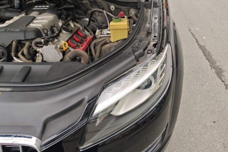 Used Audi Q7 2015 35 TFSI Ambition Edition Engine Bay Left