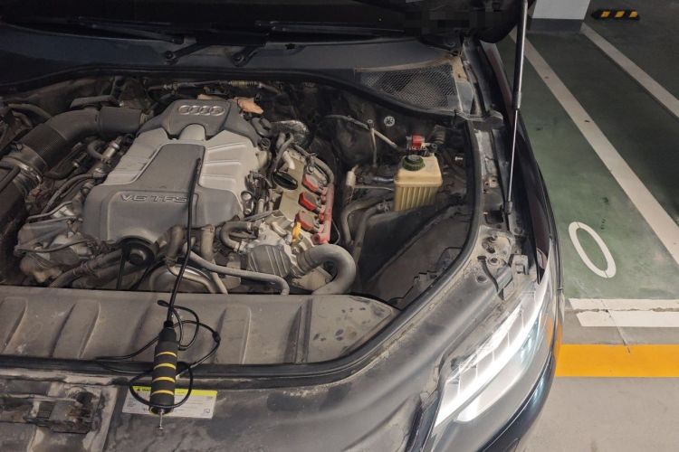 Used Audi Q7 2015 35 TFSI Ambition Edition Engine Bay Left