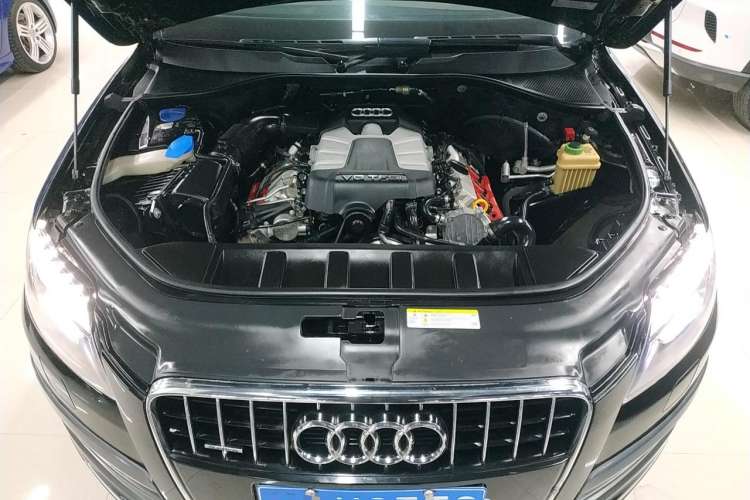 Used Audi Q7 2015 40 TFSI Collector's Edition Engine Bay