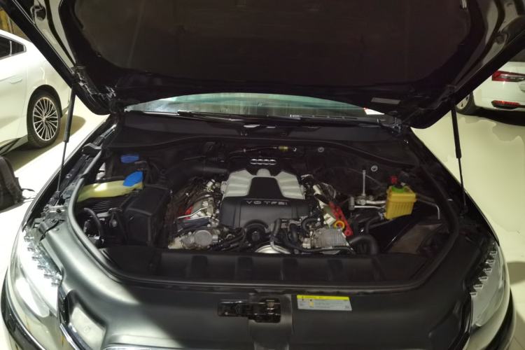 Used Audi Q7 2015 35 TFSI Ambition Edition Engine Bay