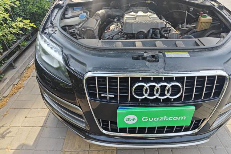 Used Audi Q7 2015 40 TFSI Collector's Edition Engine Bay Right