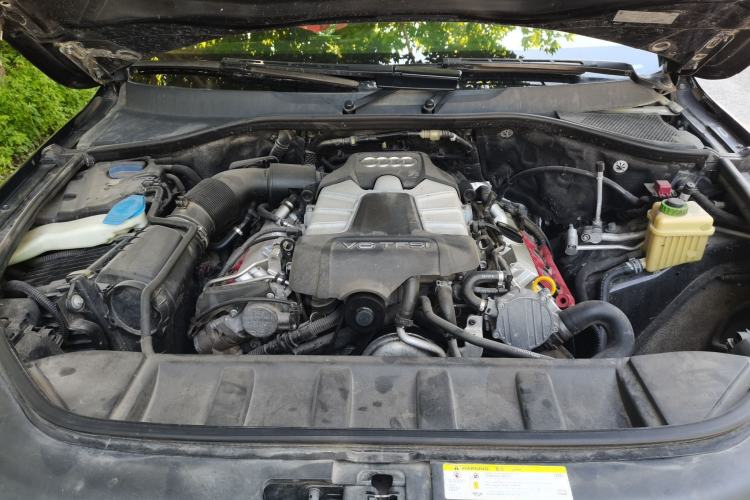 Used Audi Q7 2015 35 TFSI Ambition Edition Engine Bay