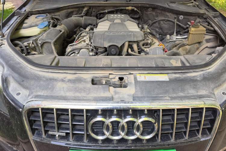 Used Audi Q7 2015 35 TFSI Ambition Edition Engine Bay