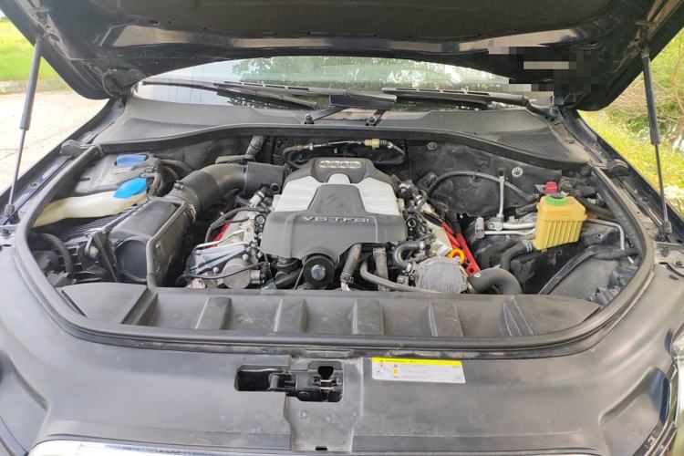 Used Audi Q7 2015 35 TFSI Ambition Edition Engine Bay