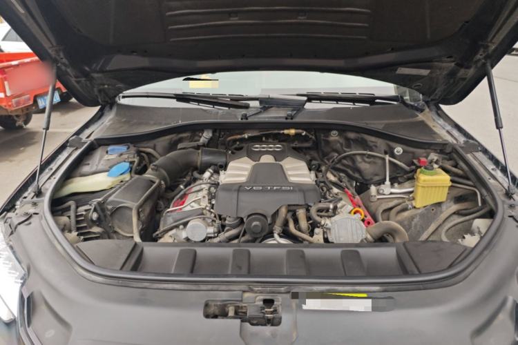 Used Audi Q7 2015 35 TFSI Ambition Edition Engine Bay