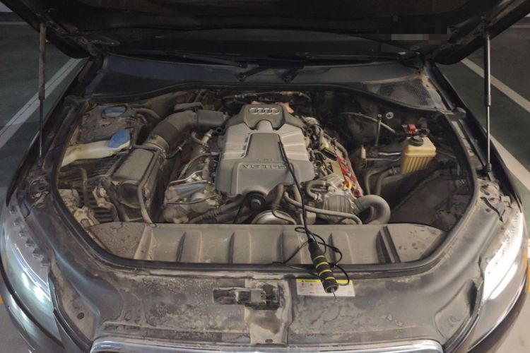 Used Audi Q7 2015 35 TFSI Ambition Edition Engine Bay
