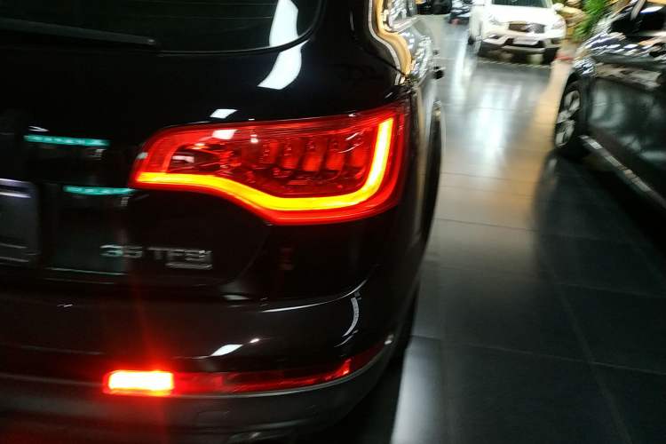 Used Audi Q7 2015 35 TFSI Ambition Edition Exterior 6