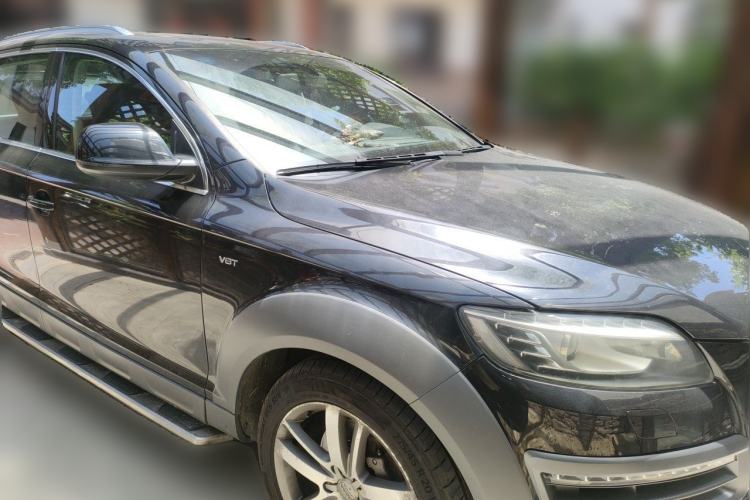 Used Audi Q7 2015 40 TFSI Collector's Edition Front Right 45 Deg
